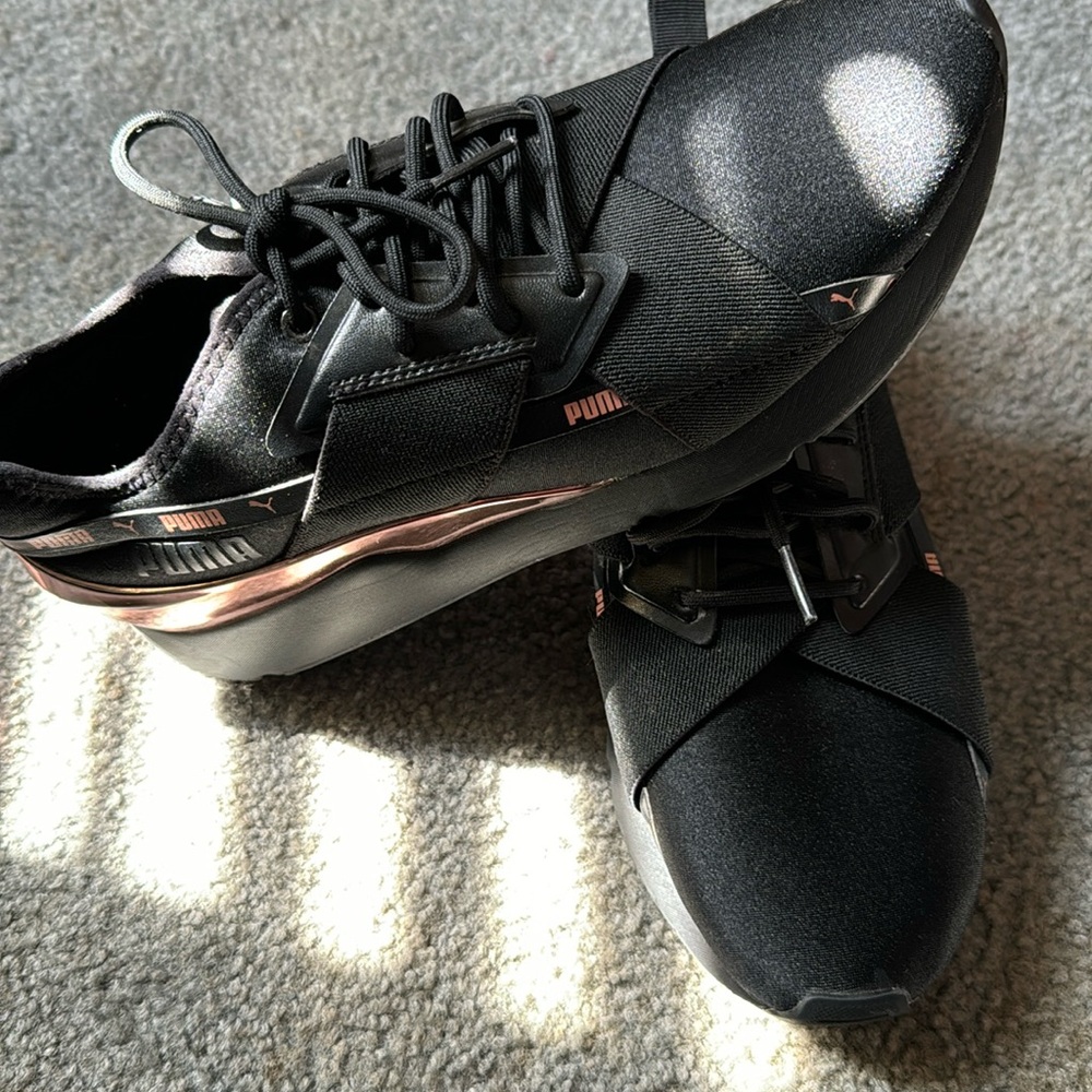 Women’s Puma sneakers